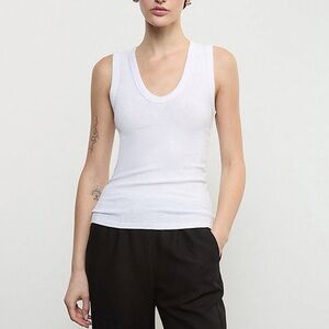 ENZA COSTA TEXTURED KNIT SLEEVELESS U